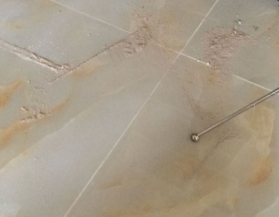 北塔瓷砖空鼓维修公司分享粘合剂选择不当在瓷砖铺贴过程中可能导致以下问题